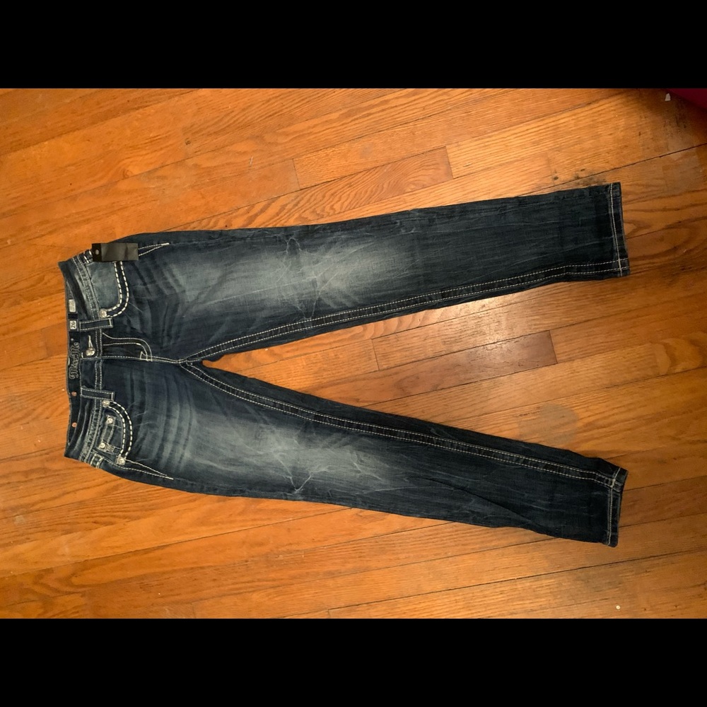 NEW miss me skinny jeans